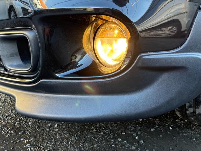 ＭＩＮＩ クーパーＳ　クロスオーバー　黒皮　シートヒーター　ＥＴＣ　ＪＣＷエアロ　ターボ　タイミングチェーン　ＨＩＤヘッドライト　オートライト　キーレス　プッシュスタート　ＡＵＸ　パドルシフト　ブロアモーター交換済　ベルト＆プーリー交換済（19枚目）