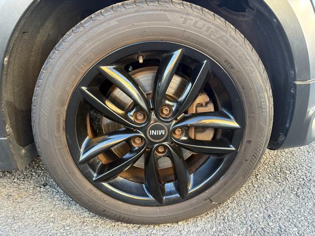 ＭＩＮＩ クーパーＳ　クロスオーバー　黒皮　シートヒーター　ＥＴＣ　ＪＣＷエアロ　ターボ　タイミングチェーン　ＨＩＤヘッドライト　オートライト　キーレス　プッシュスタート　ＡＵＸ　パドルシフト　ブロアモーター交換済　ベルト＆プーリー交換済（28枚目）