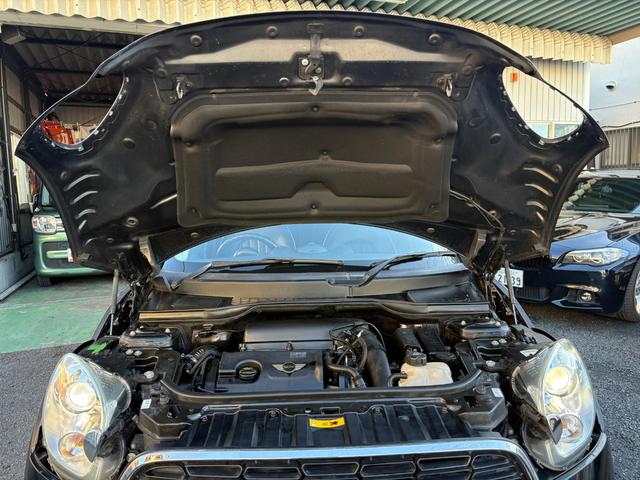 ＭＩＮＩ クーパーＳ　クロスオーバー　黒皮　シートヒーター　ＥＴＣ　ＪＣＷエアロ　ターボ　タイミングチェーン　ＨＩＤヘッドライト　オートライト　キーレス　プッシュスタート　ＡＵＸ　パドルシフト　ブロアモーター交換済　ベルト＆プーリー交換済（35枚目）