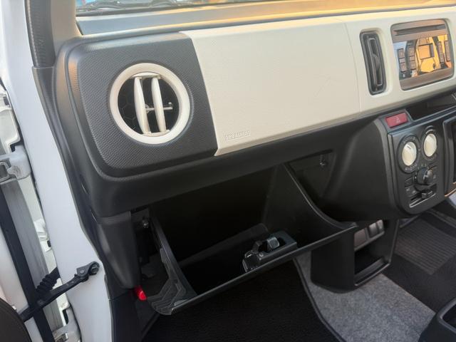 アルト L キーレス ドラレコ シートヒーター アイドリングストップ 横滑り防止 運転席エアバック 助手席エアバック(52枚目)