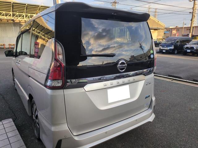 セレナ ハイウェイスター　Ｖセレクション　純正ＳＤナビ、フルセグＴＶ、アラウンドビューモニター、両側パワースライドドア、ＥＴＣ、ＬＥＤヘッドライト、インテリジェントキー×２、エマージェンシーブレーキ、ワンオーナー車！（8枚目）