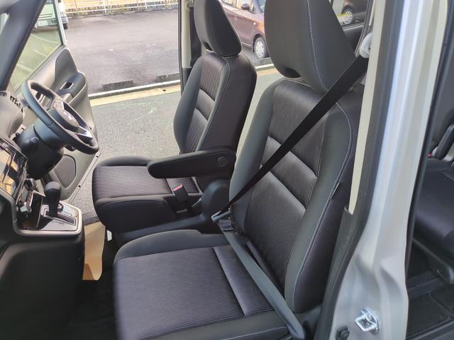 セレナ ハイウェイスター　Ｖセレクション　純正ＳＤナビ、フルセグＴＶ、アラウンドビューモニター、両側パワースライドドア、ＥＴＣ、ＬＥＤヘッドライト、インテリジェントキー×２、エマージェンシーブレーキ、ワンオーナー車！（33枚目）