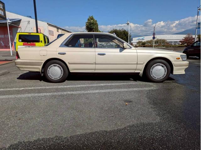 NISSAN LAUREL MEDALIST TWINCAM 24V