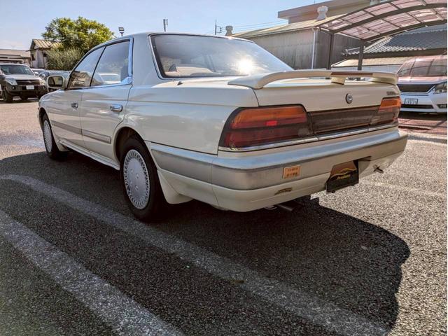 NISSAN LAUREL MEDALIST TWINCAM 24V
