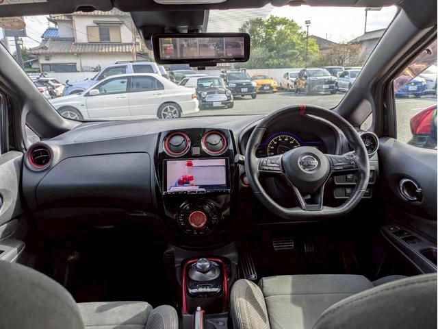 ノート e-パワーニスモ S アルパイン9インチナビ フルセグTV アラウンドビューモニター デジタルインナーミラー 社外17AW エマージェンシーブレーキ LEDヘッドライト 2.0ETC スマートキー2個 走行中TV視聴可(10枚目)