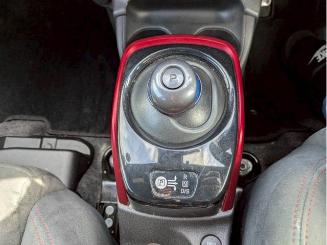 ノート e-パワーニスモ S アルパイン9インチナビ フルセグTV アラウンドビューモニター デジタルインナーミラー 社外17AW エマージェンシーブレーキ LEDヘッドライト 2.0ETC スマートキー2個 走行中TV視聴可(22枚目)