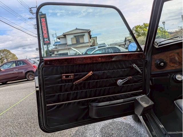 ＭＩＮＩ １．３　全塗装　社外エアクリ・マフラー・１３ＡＷ　オーバーフェンダー　追加メーター　ローダウン　シートカバー　ＥＴＣ　オルタネーター交換済み　ユーザー買取車禁煙車　社外スピーカー　社外エアロ（16枚目）