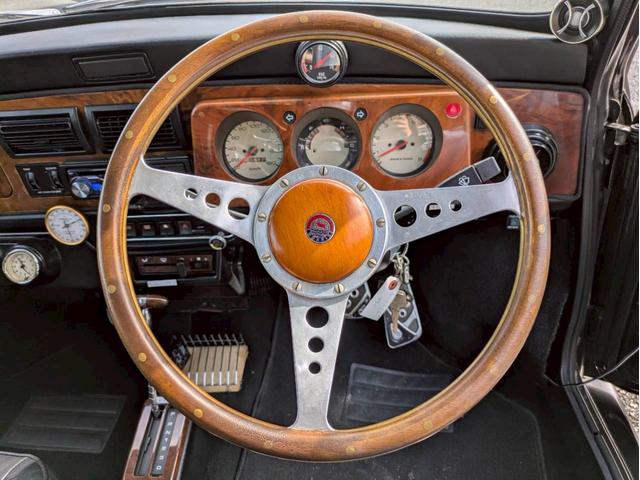 ＭＩＮＩ １．３　全塗装　社外エアクリ・マフラー・１３ＡＷ　オーバーフェンダー　追加メーター　ローダウン　シートカバー　ＥＴＣ　オルタネーター交換済み　ユーザー買取車禁煙車　社外スピーカー　社外エアロ（18枚目）