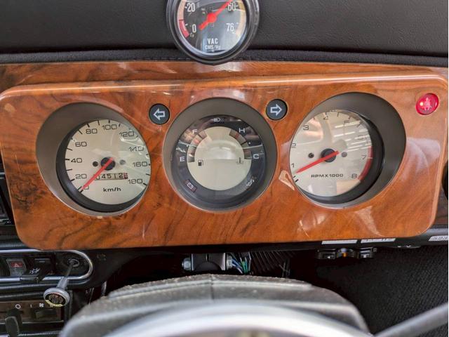 ＭＩＮＩ １．３　全塗装　社外エアクリ・マフラー・１３ＡＷ　オーバーフェンダー　追加メーター　ローダウン　シートカバー　ＥＴＣ　オルタネーター交換済み　ユーザー買取車禁煙車　社外スピーカー　社外エアロ（19枚目）