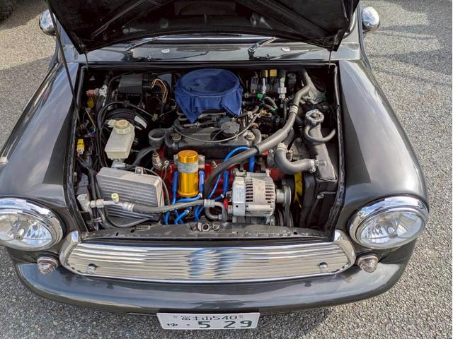 ＭＩＮＩ １．３　全塗装　社外エアクリ・マフラー・１３ＡＷ　オーバーフェンダー　追加メーター　ローダウン　シートカバー　ＥＴＣ　オルタネーター交換済み　ユーザー買取車禁煙車　社外スピーカー　社外エアロ（30枚目）