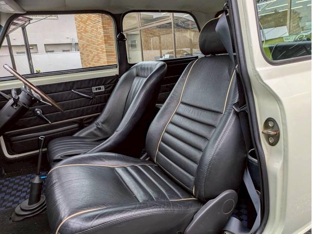 ＭＩＮＩ １．３　レザーシート　オーバーフェンダー　社外１２インチホイール　社外センター出しマフラー　ローダウン　ＥＴＣ　ユーザー買取　全塗装　禁煙車（12枚目）