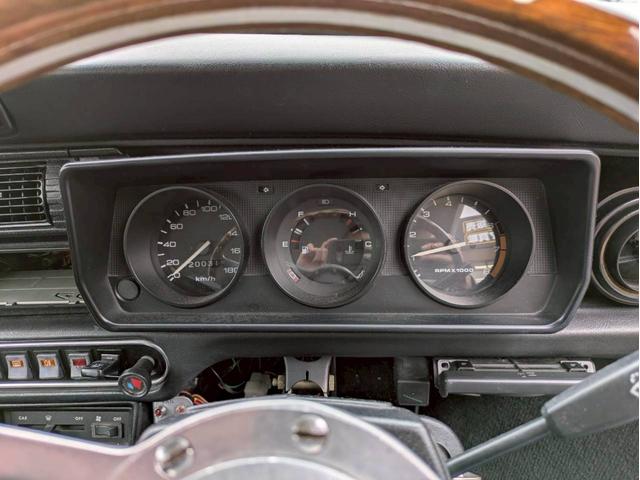 ＭＩＮＩ １．３　レザーシート　オーバーフェンダー　社外１２インチホイール　社外センター出しマフラー　ローダウン　ＥＴＣ　ユーザー買取　全塗装　禁煙車（19枚目）