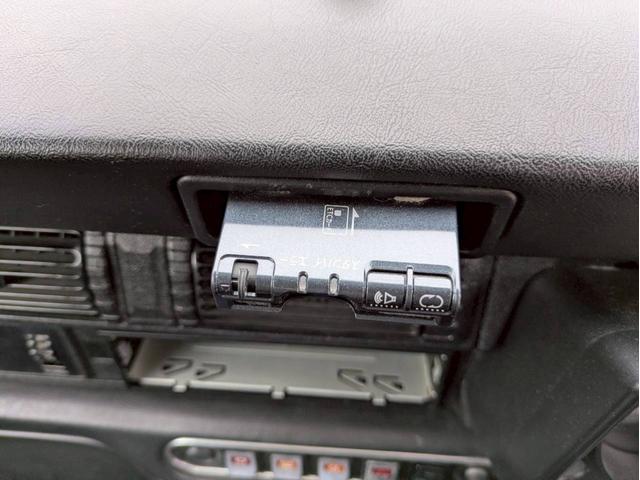 ＭＩＮＩ １．３　レザーシート　オーバーフェンダー　社外１２インチホイール　社外センター出しマフラー　ローダウン　ＥＴＣ　ユーザー買取　全塗装　禁煙車（24枚目）