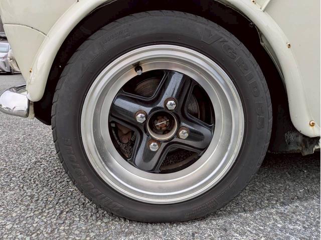 ＭＩＮＩ １．３　レザーシート　オーバーフェンダー　社外１２インチホイール　社外センター出しマフラー　ローダウン　ＥＴＣ　ユーザー買取　全塗装　禁煙車（31枚目）