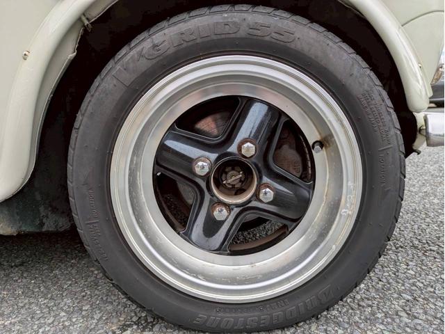 ＭＩＮＩ １．３　レザーシート　オーバーフェンダー　社外１２インチホイール　社外センター出しマフラー　ローダウン　ＥＴＣ　ユーザー買取　全塗装　禁煙車（33枚目）