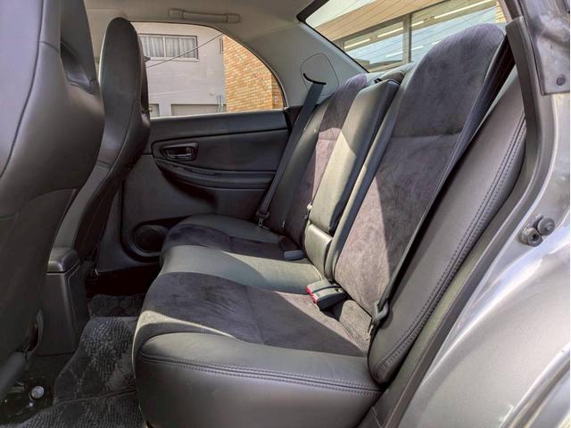 インプレッサ ＷＲＸ　ＳＴＩ　Ａライン　ブレンボキャリパー　ＴＥＩＮ車高調減衰調整　ＭＯＭＯステアリング　フジツボマフラー　ＶＩＰＥＲセキュリティー　社外ディスプレイオーディオ　ＥＴＣ　ＳＴＩタワーバー　ＨＩＤヘッドライト　キーレスキー（14枚目）