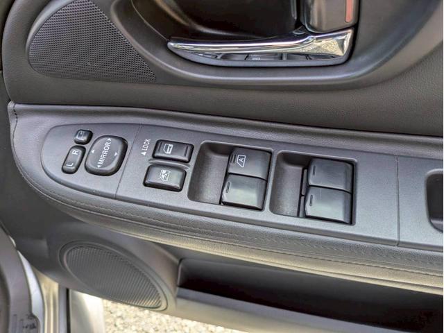 インプレッサ ＷＲＸ　ＳＴＩ　Ａライン　ブレンボキャリパー　ＴＥＩＮ車高調減衰調整　ＭＯＭＯステアリング　フジツボマフラー　ＶＩＰＥＲセキュリティー　社外ディスプレイオーディオ　ＥＴＣ　ＳＴＩタワーバー　ＨＩＤヘッドライト　キーレスキー（26枚目）