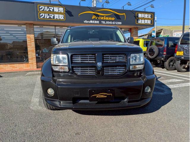 ダッジ・ナイトロ R/T デイスプレイオーディオ 社外ナビTV バックモニター レザーシート シートヒーター 社外デジタルインナー 前後ドライブレコーダー ETC クルーズコントロール キーレス2個 サイドステップ 禁煙車(2枚目)