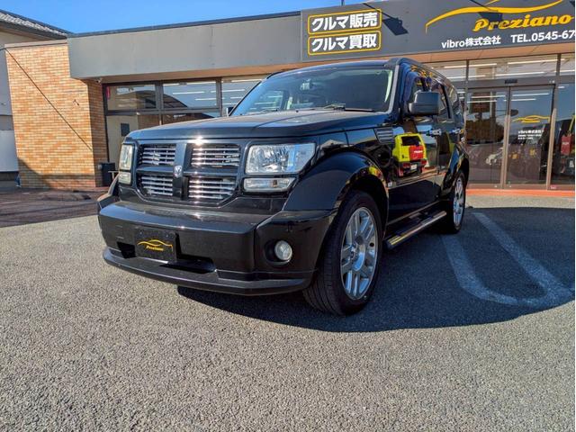 ダッジ・ナイトロ R/T デイスプレイオーディオ 社外ナビTV バックモニター レザーシート シートヒーター 社外デジタルインナー 前後ドライブレコーダー ETC クルーズコントロール キーレス2個 サイドステップ 禁煙車(9枚目)