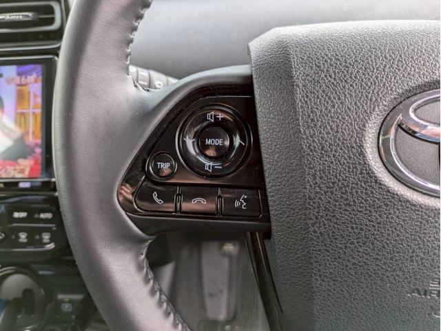 プリウス Ｓ　純正９インチナビフルセグ　バックモニター　モデリスタエアロ　社外１９ＡＷ　トヨタセーフティセンス　前後ドライブレコーダー　レーダークルーズ　オートハイビーム　ＬＥＤヘッドライト　走行中ＴＶ可　禁煙車（25枚目）