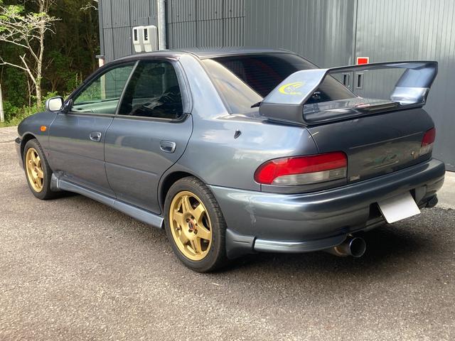 インプレッサ ＷＲＸ　ＳＴｉバージョンＶ　ターボ　４ＷＤ　ＨＤＤナビ　ＢＬＵＴＯＯＴＨ　ＭＯＭＯステアリング　フォグランプ　ＥＴＣ　ドライブレコーダーＳＰＥＥＤ　ＬＩＮＥ　１６インチアルミホイール　柿本マフラー（8枚目）