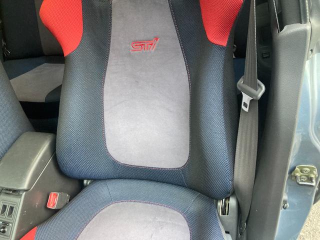 インプレッサ ＷＲＸ　ＳＴｉバージョンＶ　ターボ　４ＷＤ　ＨＤＤナビ　ＢＬＵＴＯＯＴＨ　ＭＯＭＯステアリング　フォグランプ　ＥＴＣ　ドライブレコーダーＳＰＥＥＤ　ＬＩＮＥ　１６インチアルミホイール　柿本マフラー（26枚目）