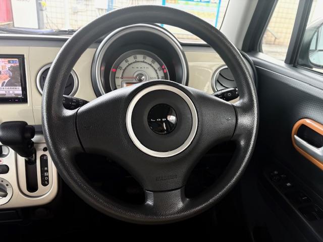 アルトラパン Ｘ　ＥＴＣ　ナビ　ＴＶ　スマートキー　電動格納ミラー　ベンチシート　ＣＶＴ　盗難防止システム　ＡＢＳ　アルミホイール　衝突安全ボディ　エアコン　パワーステアリング　パワーウィンドウ（3枚目）