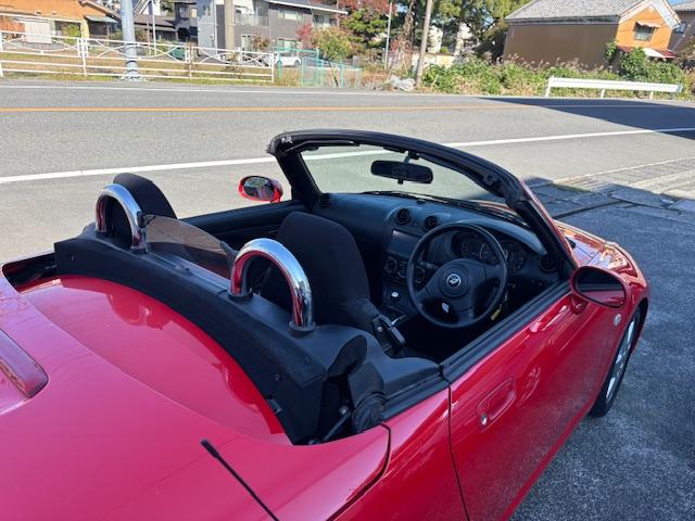 コペン アクティブトップ　電動オープン開閉可能　オープンカー　ナビ　ＴＶ　ＡＴ　キーレスエントリー　純正１５インチアルミホイール　ＣＤ　ＤＶＤ再生　エアコン　パワーステアリング　パワーウィンドウ　運転席エアバッグ（10枚目）