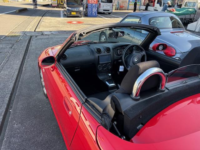 コペン アクティブトップ　電動オープン開閉可能　オープンカー　ナビ　ＴＶ　ＡＴ　キーレスエントリー　純正１５インチアルミホイール　ＣＤ　ＤＶＤ再生　エアコン　パワーステアリング　パワーウィンドウ　運転席エアバッグ（11枚目）