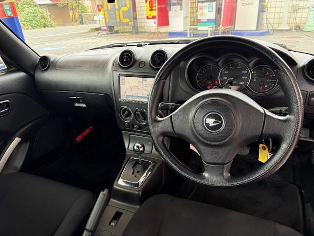 コペン アクティブトップ　電動オープン開閉可能　オープンカー　ナビ　ＴＶ　ＡＴ　キーレスエントリー　純正１５インチアルミホイール　ＣＤ　ＤＶＤ再生　エアコン　パワーステアリング　パワーウィンドウ　運転席エアバッグ（13枚目）