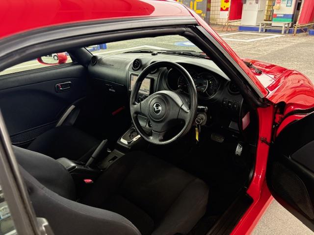 コペン アクティブトップ　電動オープン開閉可能　オープンカー　ナビ　ＴＶ　ＡＴ　キーレスエントリー　純正１５インチアルミホイール　ＣＤ　ＤＶＤ再生　エアコン　パワーステアリング　パワーウィンドウ　運転席エアバッグ（27枚目）