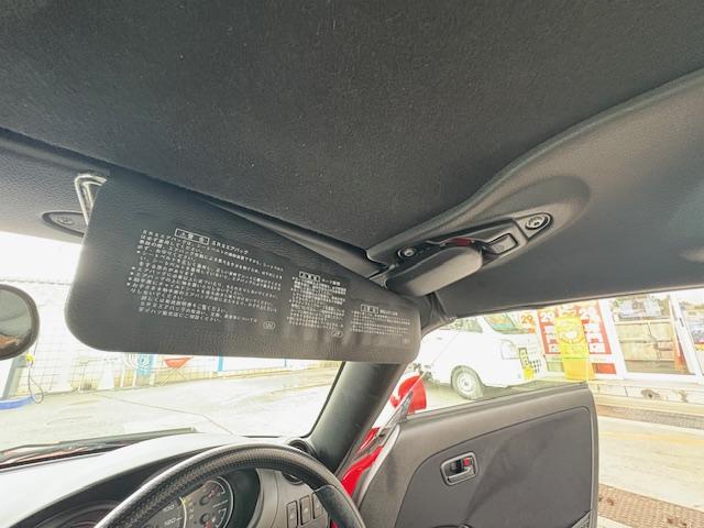 コペン アクティブトップ　電動オープン開閉可能　オープンカー　ナビ　ＴＶ　ＡＴ　キーレスエントリー　純正１５インチアルミホイール　ＣＤ　ＤＶＤ再生　エアコン　パワーステアリング　パワーウィンドウ　運転席エアバッグ（51枚目）