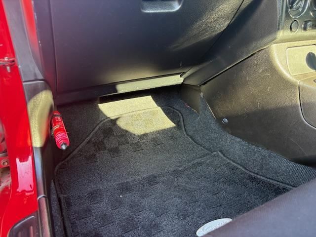 コペン アクティブトップ　電動オープン開閉可能　オープンカー　ナビ　ＴＶ　ＡＴ　キーレスエントリー　純正１５インチアルミホイール　ＣＤ　ＤＶＤ再生　エアコン　パワーステアリング　パワーウィンドウ　運転席エアバッグ（60枚目）