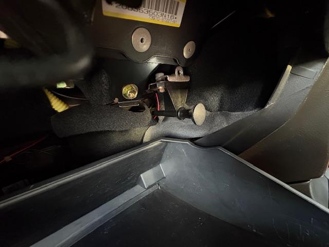 コペン アクティブトップ　電動オープン開閉動作確認済　Ｂｌｕｅｔｏｏｔｈ接続　ＥＴＣ　ナビ　ＡＴ　キーレスエントリー　社外アルミ　衝突安全ボディ　ＡＢＳ　ＵＳＢ　ミュージックプレイヤー接続可　ステップイルミネーション（53枚目）