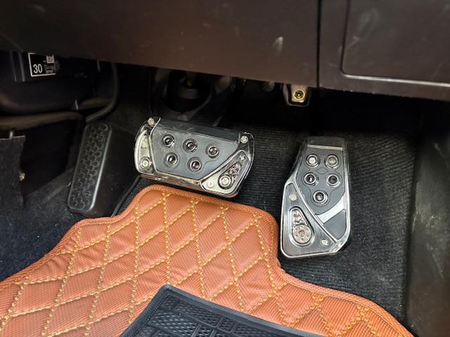 コペン アクティブトップ　電動オープン開閉動作確認済　Ｂｌｕｅｔｏｏｔｈ接続　ＥＴＣ　ナビ　ＡＴ　キーレスエントリー　社外アルミ　衝突安全ボディ　ＡＢＳ　ＵＳＢ　ミュージックプレイヤー接続可　ステップイルミネーション（64枚目）