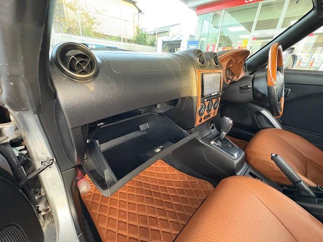 コペン アクティブトップ　電動オープン開閉動作確認済　Ｂｌｕｅｔｏｏｔｈ接続　ＥＴＣ　ナビ　ＡＴ　キーレスエントリー　社外アルミ　衝突安全ボディ　ＡＢＳ　ＵＳＢ　ミュージックプレイヤー接続可　ステップイルミネーション（65枚目）