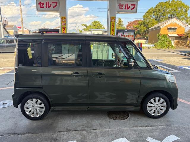 スペーシアカスタム ＸＳ　バックカメラ　両側スライド・片側電動　ナビ　ＴＶ　ＨＩＤ　スマートキー　アイドリングストップ　電動格納ミラー　ベンチシート　ＣＶＴ　盗難防止システム　ＡＢＳ　ＣＤ　ＤＶＤ再生　ＵＳＢ　アルミホイール（14枚目）