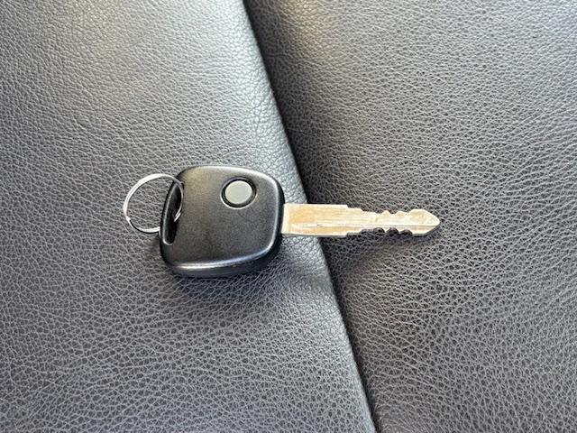 ジムニー クロスアドベンチャーＸＣ　リフトアップ　社外マフラー　４ＷＤ　ドライブレコーダー　ＥＴＣ　ナビ　キーレスエントリー　電動格納ミラー　シートヒーター　ＡＴ　ＡＢＳ　アルミホイール　衝突安全ボディ　ＡＣ　ＰＳ　ＰＷ　ターボ車（24枚目）