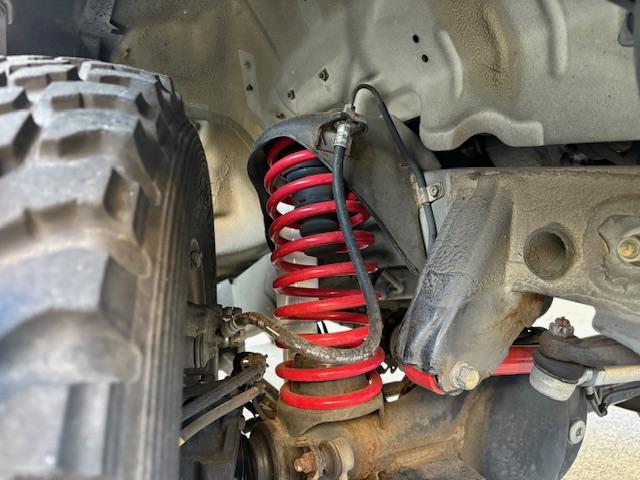 ジムニー クロスアドベンチャーＸＣ　リフトアップ　社外マフラー　４ＷＤ　ドライブレコーダー　ＥＴＣ　ナビ　キーレスエントリー　電動格納ミラー　シートヒーター　ＡＴ　ＡＢＳ　アルミホイール　衝突安全ボディ　ＡＣ　ＰＳ　ＰＷ　ターボ車（35枚目）