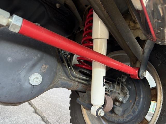 ジムニー クロスアドベンチャーＸＣ　リフトアップ　社外マフラー　４ＷＤ　ドライブレコーダー　ＥＴＣ　ナビ　キーレスエントリー　電動格納ミラー　シートヒーター　ＡＴ　ＡＢＳ　アルミホイール　衝突安全ボディ　ＡＣ　ＰＳ　ＰＷ　ターボ車（37枚目）