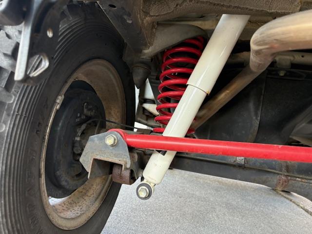 ジムニー クロスアドベンチャーＸＣ　リフトアップ　社外マフラー　４ＷＤ　ドライブレコーダー　ＥＴＣ　ナビ　キーレスエントリー　電動格納ミラー　シートヒーター　ＡＴ　ＡＢＳ　アルミホイール　衝突安全ボディ　ＡＣ　ＰＳ　ＰＷ　ターボ車（38枚目）