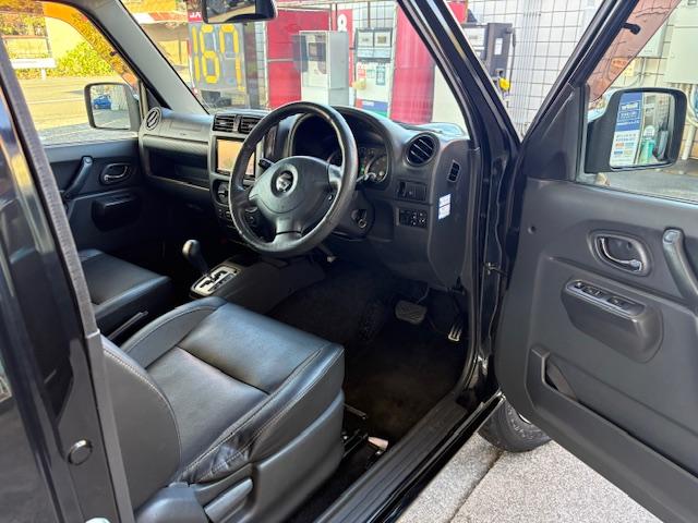 ジムニー クロスアドベンチャーＸＣ　リフトアップ　社外マフラー　４ＷＤ　ドライブレコーダー　ＥＴＣ　ナビ　キーレスエントリー　電動格納ミラー　シートヒーター　ＡＴ　ＡＢＳ　アルミホイール　衝突安全ボディ　ＡＣ　ＰＳ　ＰＷ　ターボ車（39枚目）