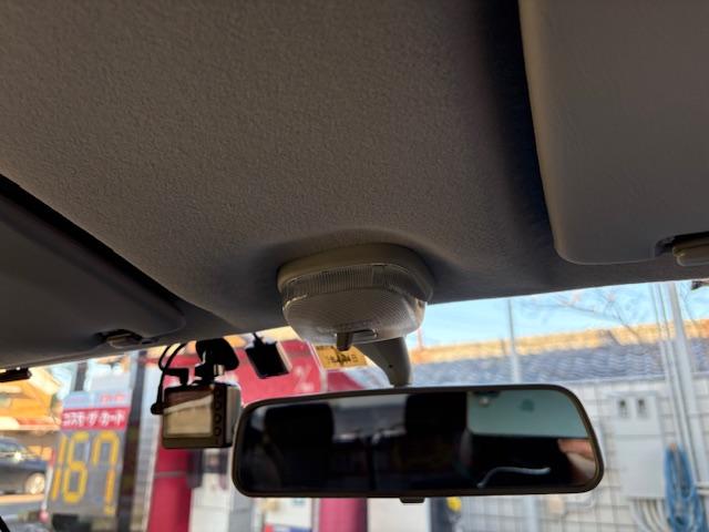 ジムニー クロスアドベンチャーＸＣ　リフトアップ　社外マフラー　４ＷＤ　ドライブレコーダー　ＥＴＣ　ナビ　キーレスエントリー　電動格納ミラー　シートヒーター　ＡＴ　ＡＢＳ　アルミホイール　衝突安全ボディ　ＡＣ　ＰＳ　ＰＷ　ターボ車（41枚目）