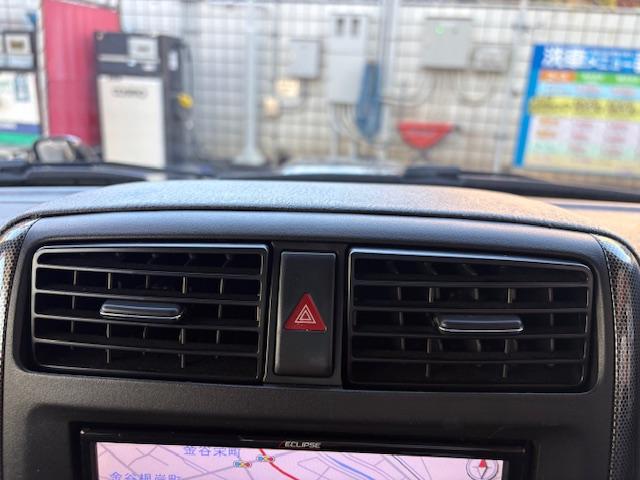 ジムニー クロスアドベンチャーＸＣ　リフトアップ　社外マフラー　４ＷＤ　ドライブレコーダー　ＥＴＣ　ナビ　キーレスエントリー　電動格納ミラー　シートヒーター　ＡＴ　ＡＢＳ　アルミホイール　衝突安全ボディ　ＡＣ　ＰＳ　ＰＷ　ターボ車（45枚目）