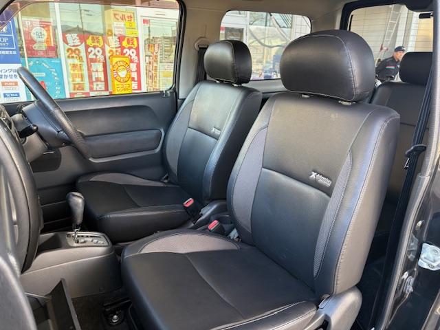 ジムニー クロスアドベンチャーＸＣ　リフトアップ　社外マフラー　４ＷＤ　ドライブレコーダー　ＥＴＣ　ナビ　キーレスエントリー　電動格納ミラー　シートヒーター　ＡＴ　ＡＢＳ　アルミホイール　衝突安全ボディ　ＡＣ　ＰＳ　ＰＷ　ターボ車（66枚目）