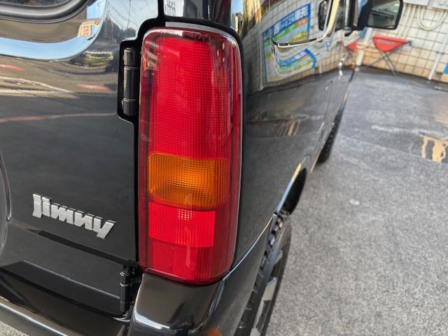 ジムニー クロスアドベンチャーＸＣ　リフトアップ　社外マフラー　４ＷＤ　ドライブレコーダー　ＥＴＣ　ナビ　キーレスエントリー　電動格納ミラー　シートヒーター　ＡＴ　ＡＢＳ　アルミホイール　衝突安全ボディ　ＡＣ　ＰＳ　ＰＷ　ターボ車（69枚目）
