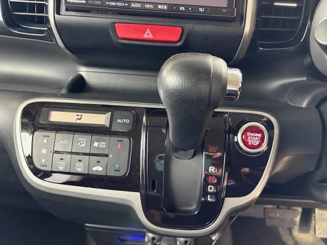 N-BOXカスタム G・Lパッケージ ワンオーナー ドライブレコーダー 両側スライド・片側電動 オートライト HID スマートキー アイドリングストップ 電動格納ミラー ベンチシート CVT 盗難防止システム ABS ESC(6枚目)