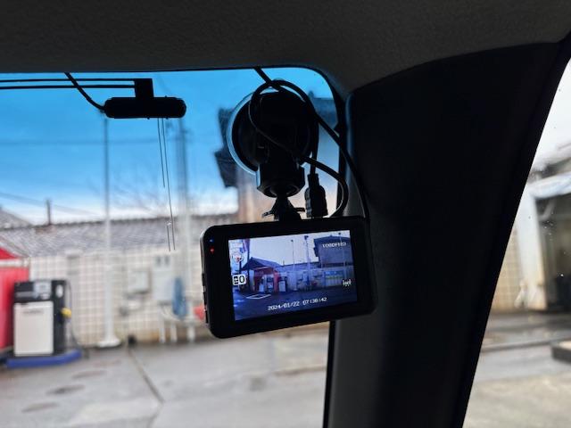 N-BOXカスタム G・Lパッケージ ワンオーナー ドライブレコーダー 両側スライド・片側電動 オートライト HID スマートキー アイドリングストップ 電動格納ミラー ベンチシート CVT 盗難防止システム ABS ESC(12枚目)