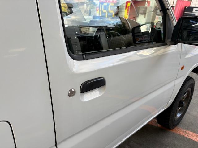 ジムニー ＸＧ　リフトアップ　Ｂｌｕｅｔｏｏｔｈ接続　社外マフラー　４ＷＤ　ドライブレコーダー　キーレスエントリー　電動格納ミラー　ＭＴ　ＡＢＳ　社外アルミホイール　衝突安全ボディ　エアコン　パワーウィンドウ（38枚目）