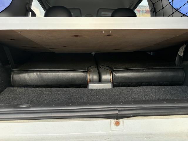 ジムニー ＸＧ　リフトアップ　Ｂｌｕｅｔｏｏｔｈ接続　社外マフラー　４ＷＤ　ドライブレコーダー　キーレスエントリー　電動格納ミラー　ＭＴ　ＡＢＳ　社外アルミホイール　衝突安全ボディ　エアコン　パワーウィンドウ（41枚目）